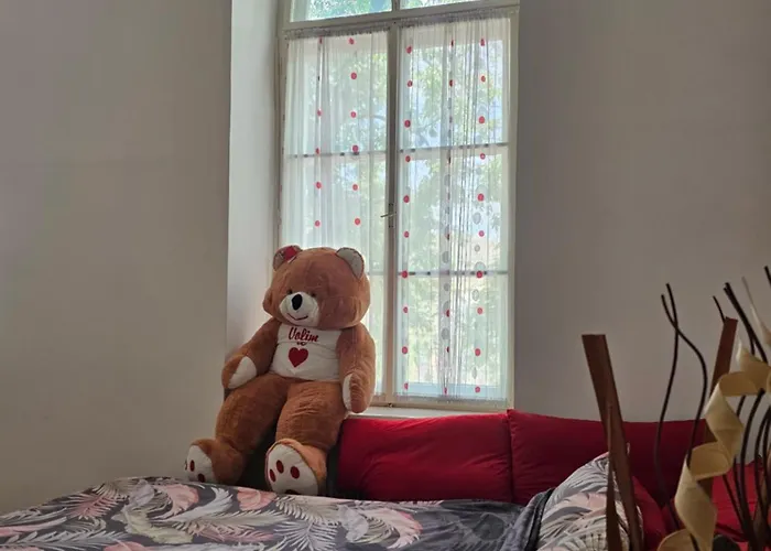 Trg Republike * سومبور